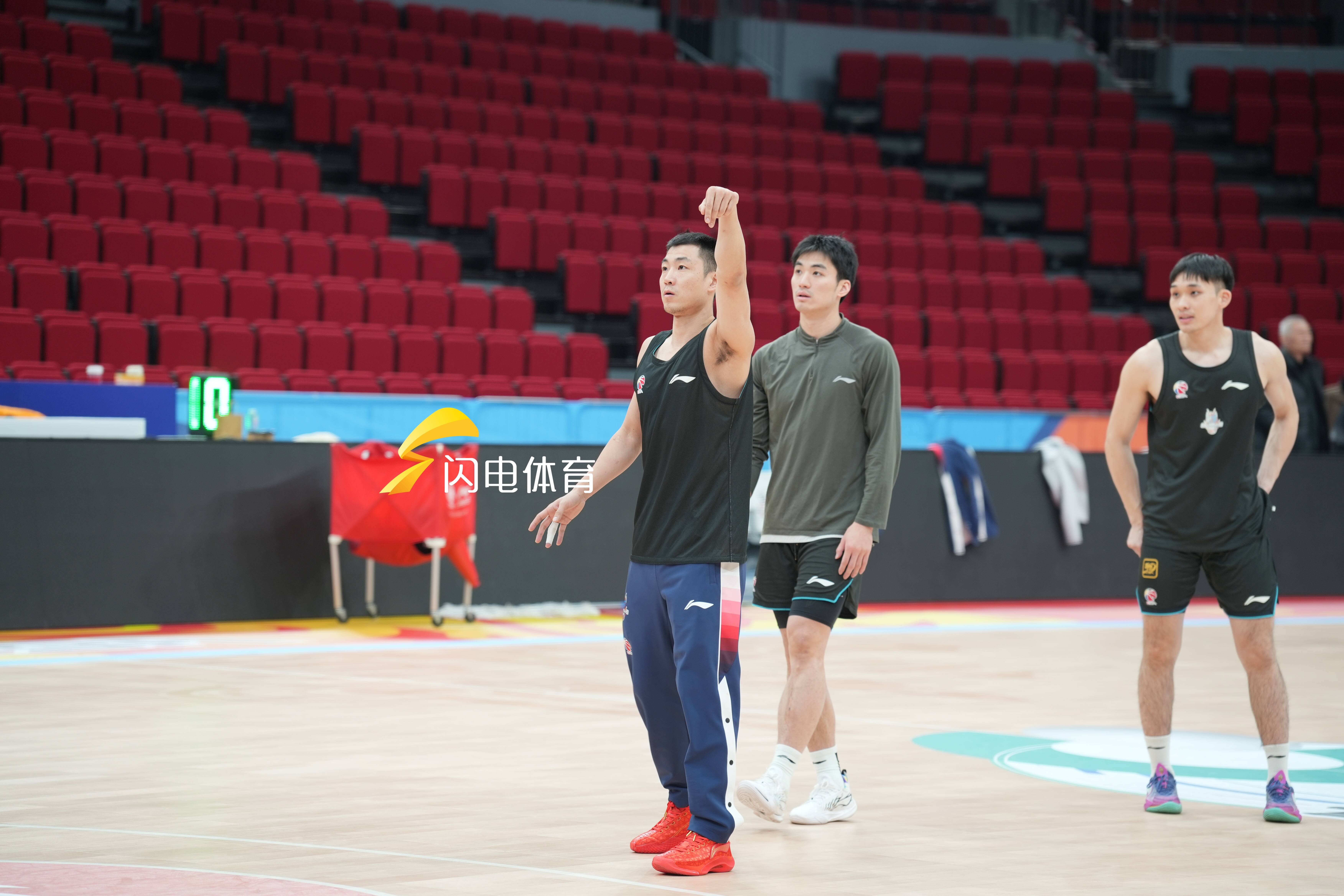 关于今晨山东男篮备战NBA总决赛库里在TL比赛中突破纪录,休斯敦火箭单刀错失备战欧篮联瞬间刷屏的信息 关于今晨山东男篮备战NBA总决赛库里在TL比赛中突破纪录,休斯敦火箭单刀错失备战欧篮联瞬间刷屏的信息