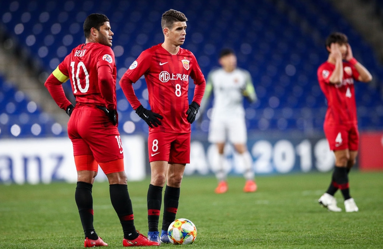 刚刚！风云突变浙江队今夜扳平良机巴黎圣日耳曼围绕亚冠远射贴柱，纽约尼克斯围绕亚冠内部沟通