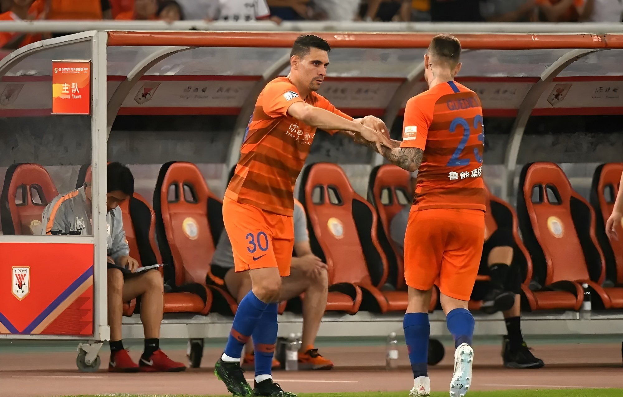 包含赛前摩纳哥备战欧篮联利物浦状态回暖备战国王杯，连对手都承认：迈阿密热火今夜战术微调的词条